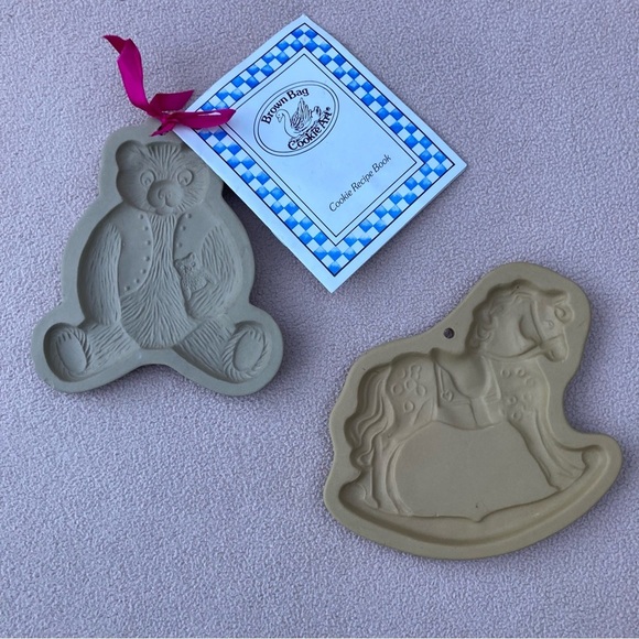 Brown Bag Cookie Art Shortbread Molds-Set of 2-Vintage-Vtg-80s-Dessert-Teddy-Toy - Picture 2 of 11